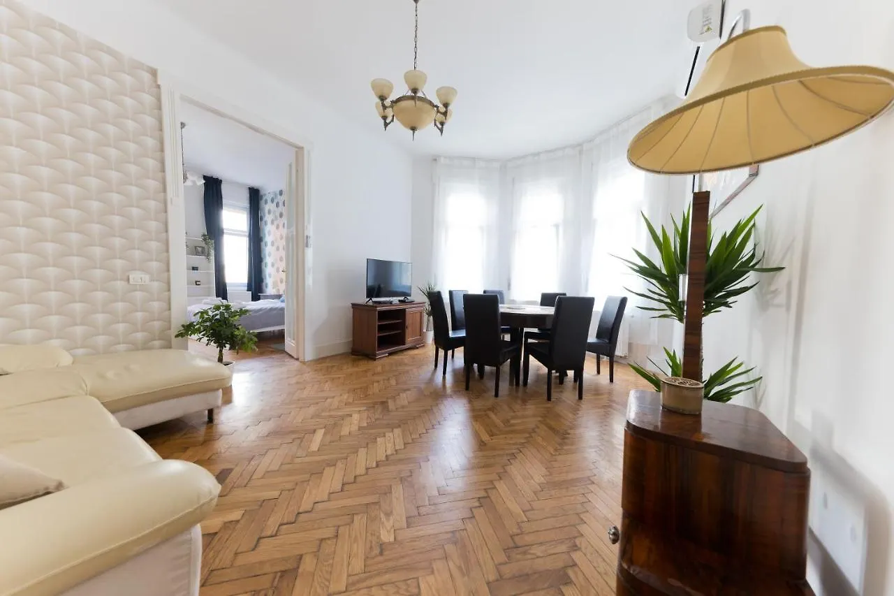 Rumbach Royal Apartment Budapest