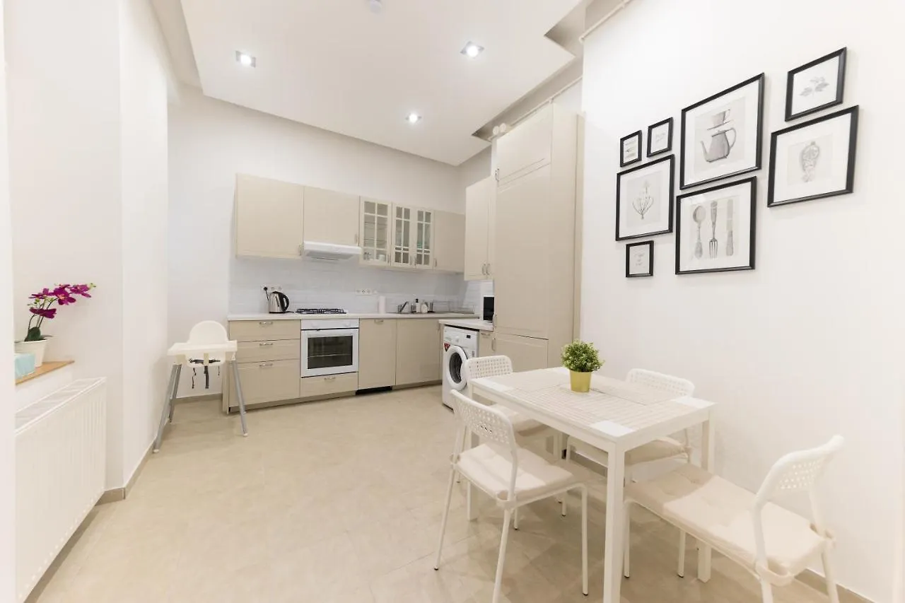 Rumbach Royal Apartment Budapest
