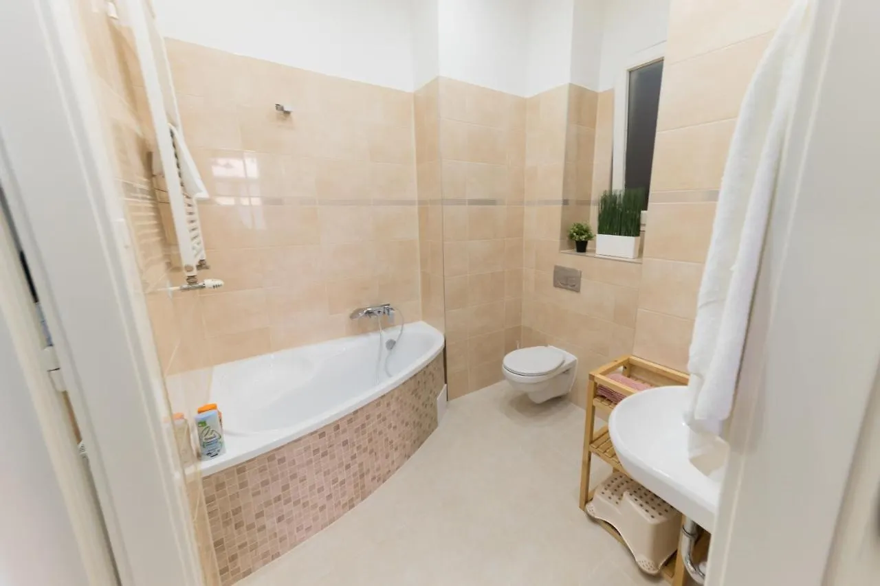 Rumbach Royal Apartment Budapest 0*,